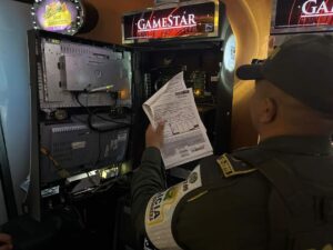 POLICIA