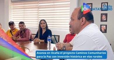 El alcalde de Ocaña, Emiro Cañizares Plata, sostuvo una reunión con (INVIAS), líderes de la (JAC) y funcionarios del Gobierno local, para socializar los alcances del programa Caminos Comunitarios para la Paz Total / Foto: Alcaldía de Ocaña
