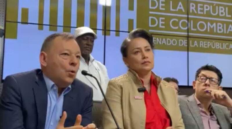 Representante a la Cámara Ciro Rodríguez y cupúla de dirigentes del Gobierno Nacional / Foto: Suministrada