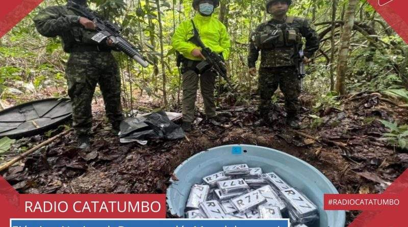 El Ejército Nacional logró ubicar y desmantelar un laboratorio para el procesamiento de estupefacientes valorado en más de 3.400 millones de pesos perteneciente a la Autodefensas Conquistadoras de la Sierra Nevada (ACSN), en vereda Rumbón del municipio de La Esperanza, Norte de Santander / Foto: FUERZAS MILITARES DE COLOMBIA