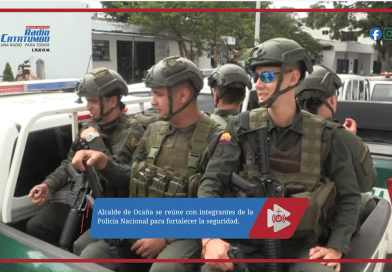 Alcalde de Ocaña se reúne con integrantes de la Policía Nacional para fortalecer la seguridad.