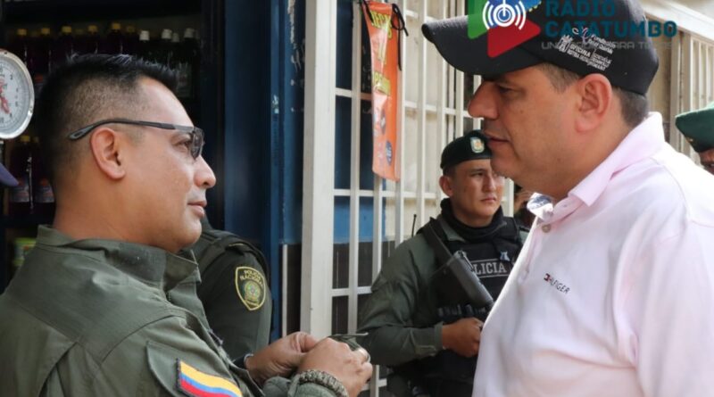 Autoridades en el mercado