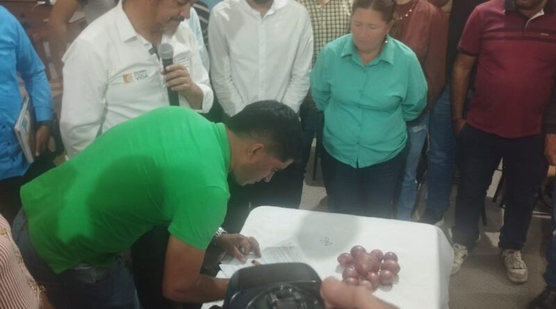 Firma de acuerdos