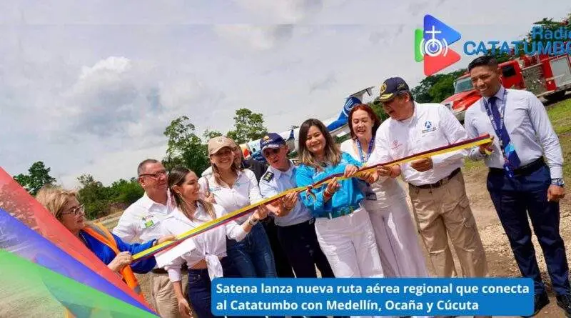 Funcionarios del Gobierno nacional y Satena inauguran la nueva ruta aérea que conecta a Tibú con Cúcuta, Ocaña y Medellín / Foto: Presidencia de la República