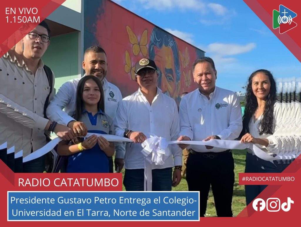 El presidente Gustavo Petro, en compañía del ministro de Educación, Daniel Rojas, oficializó la entrega del Colegio-Universidad en la vereda Bracitos del municipio de El Tarra, Norte de Santander / Foto: Presidencia de la República
